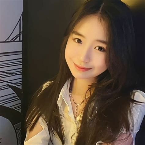 Stream Anh Sẽ Luôn Thật Gần Hieii Remix Nhạc Hot TikTok Mới Nhất by Bảo Hoàng Gia Listen