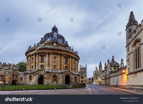 77 Uni Dome Images Stock Photos 3d Objects And Vectors Shutterstock