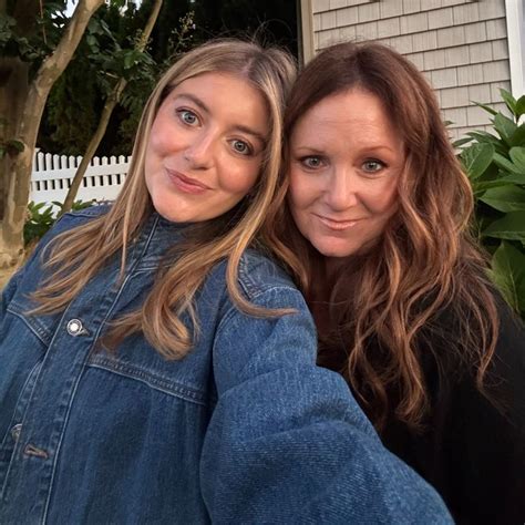 The Best Nude Eyeshadow Palettes Tested By Editors Marie Claire