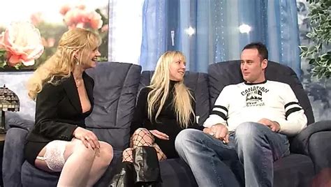 Simone Wants To Suck Your Cock Too 4 Spoken In German Amateur Amateur Porn XHamster