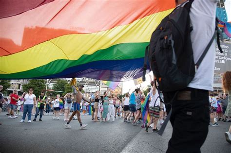 Bandera Orgullo Gay Un Buen D A En Madrid