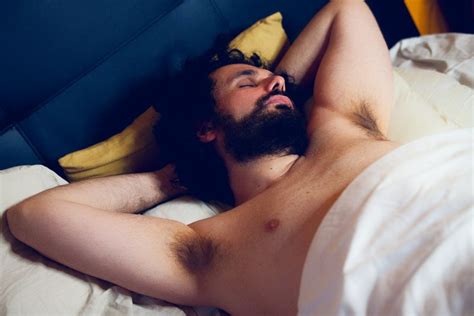 Is It Better To Sleep Naked Pros Cons What To Consider