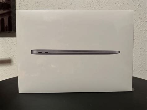 Apple Macbook Air 13 Space Gray M1 8GB Ram 256GB SSD | Kaufen auf Ricardo