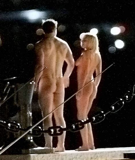 Anna Faris Nude And Sexy Photos The Fappening