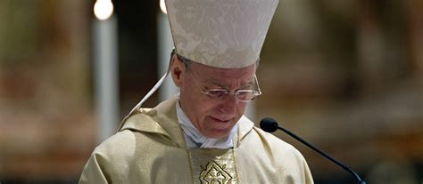 Tränen am ersten Todestag Gänswein trauert um Benedikt XVI