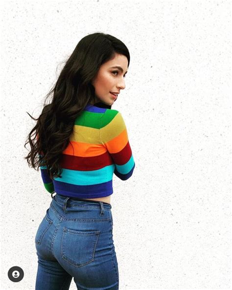 Hot Sexy Marissa Roberto Bikini Pics