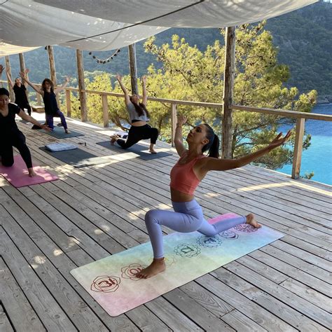 Bensu Başkurt Yoga Trade