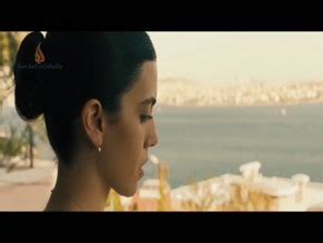 CEMRE EBUZZIYA Nude AZNude