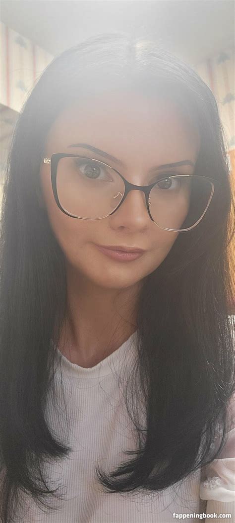 Sabine Savage Sabine Nude OnlyFans Leaks Fappening FappeningBook