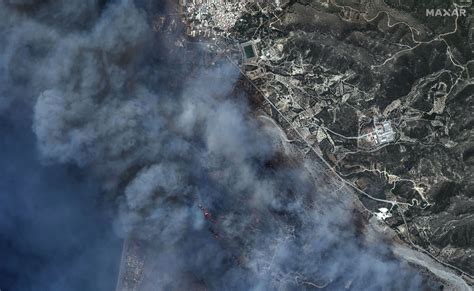 Where are the fires in Rhodes? Map of Greece wildfires as satellite