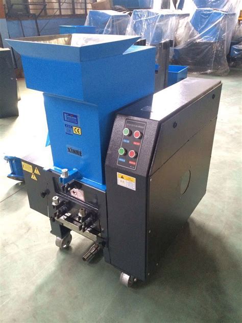 Universal PE Pet PP PVC Plastic Film Crusher Granulator Crushing