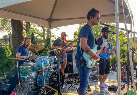 Smooth Summer Nights Recap: Coming Together in the Garden - Sargent's