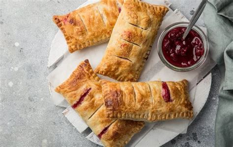 Ricetta Fagottini Di Sfoglia Con Ricotta E Lamponi Il Club Delle Ricette