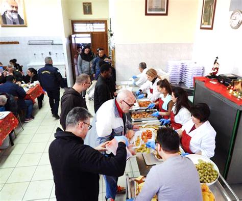 Dar Da Mangiare Agli Affamati Mensa Dei Poveri Di San Pio Da