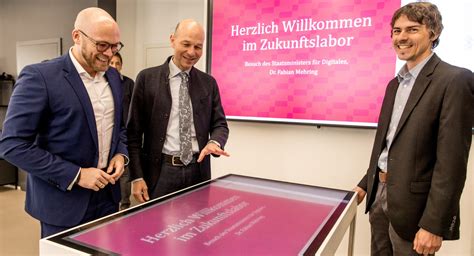 Digitalminister Dr Mehring Zu Gast Im Rathaus Und Im Zukunftslabor