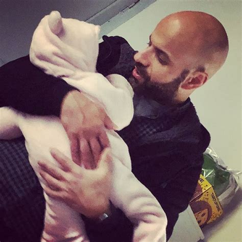 Luca il papà gay che ha adottato una bambina down rifiutata da