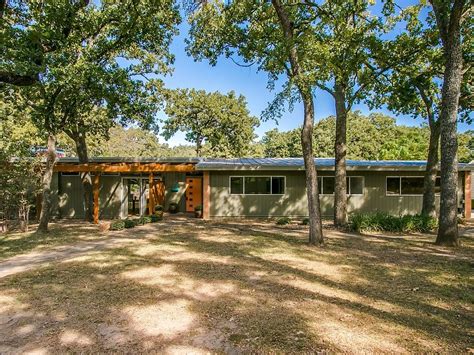 1915 Laurelwood Dr Denton Tx 76209 Zillow