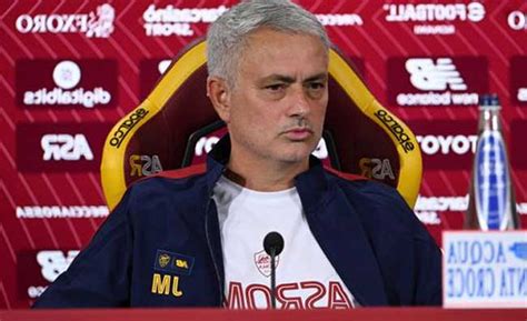 Roma Mourinho Napoli In Campo Una Sola Squadra Noi Non So Come Ha