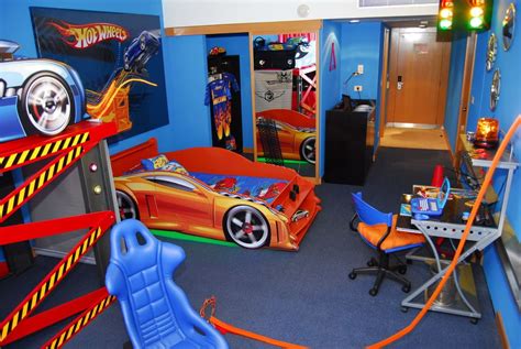 Hospedaje Estilo Hot Wheels Y Barbie OpenAds