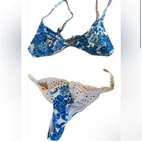 Frankies Bikinis Blue Dahlia Bikini Set Nwot Depop