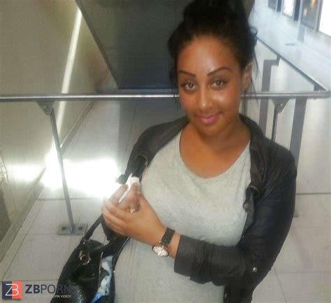 Beurette Et Autres Vide Couilles ZB Porn