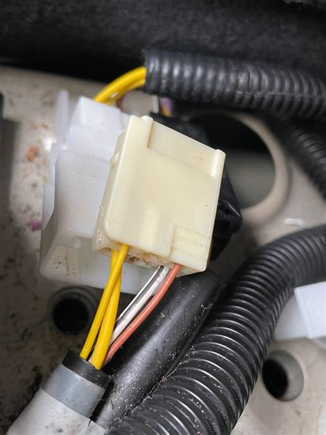2011 Rav4 - Fuel Pump Harness Wiring | Toyota Nation Forum