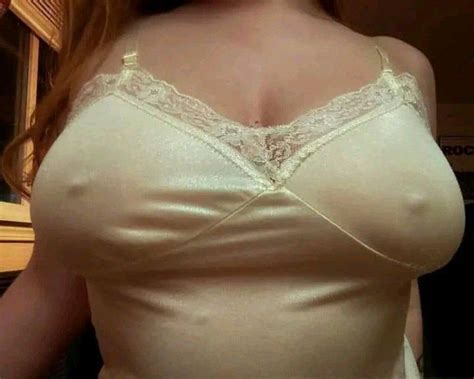 What S The Name Of This Woman With Big Tits In A Yellow Dress Without