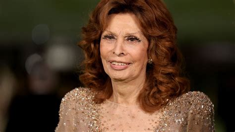 Sophia Loren 89 ans en convalescence après une chute et une opération