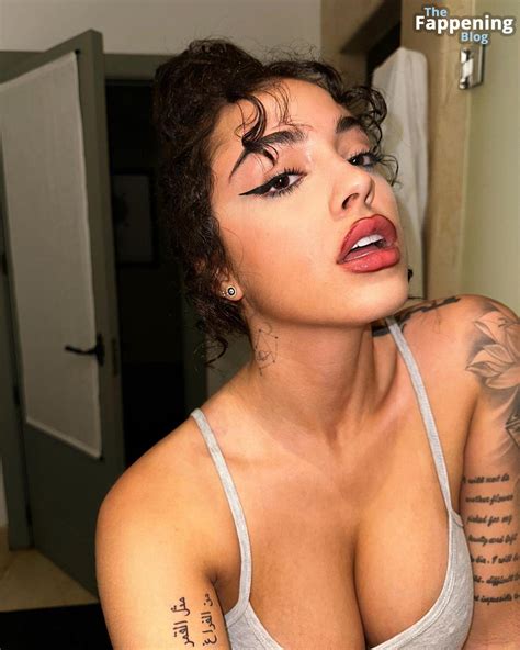 Malu Trevejo Shows Off Her Sexy Boobs 9 Photos FappeningHD