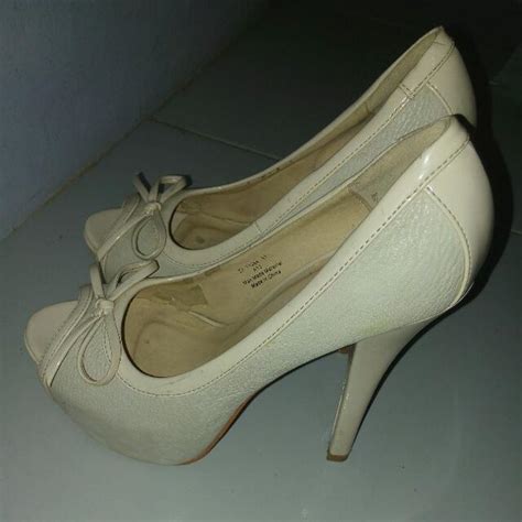 Reprice Evb Nude Pumps Ukuran Fesyen Wanita Di Carousell