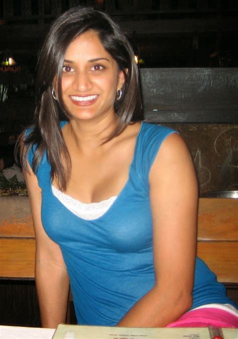 Beautiful Desi Sexy Girls Hot Videos Cute Pretty Photos Desi Beautiful Hot Housewife Hd New Images