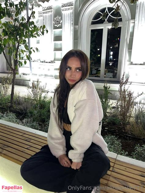 Amy Rose Aka Amyrosewalker Nude Leaks OnlyFans Fapellas