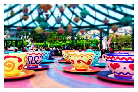 Mad Hatters Tea Cups Disneyland Paris With Images Disneyland