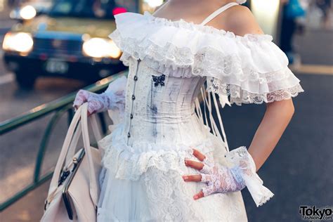 White Lolita Fashion In Harajuku W MR Corset Na H Triple Fortune Dangerous Nude Baby The