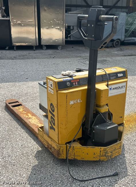 Yale Electric Pallet Jack Mpb040acn24c2748 Manual 8
