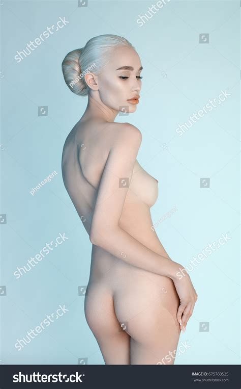 Sexy Nude Blonde Womanbeautiful Naked Body Stock Photo 675760525 Shutterstock