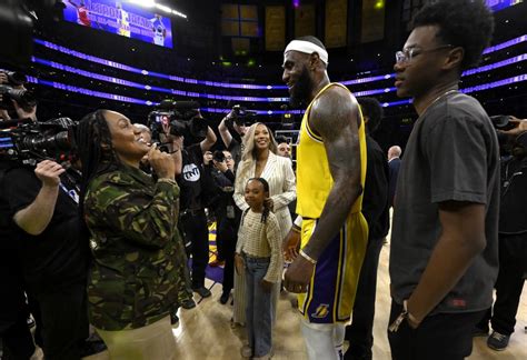 LeBron James Celebrates Record-Breaking Game With His Family | POPSUGAR ...