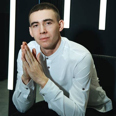 Ренат Live - YouTube