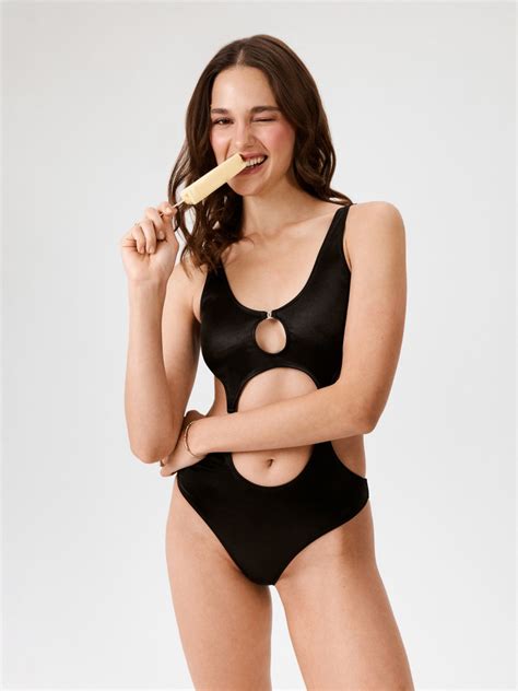 Купальник слитный Женский Infinity Lingerie монокини черный каменный размер 44 Водные виды