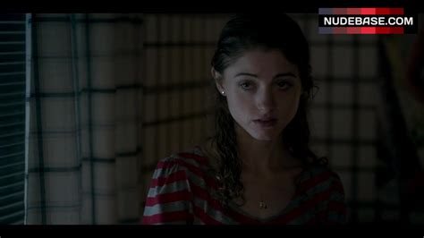 Natalia Dyer Flashes Lingerie Stranger Things 0 25 NudeBase