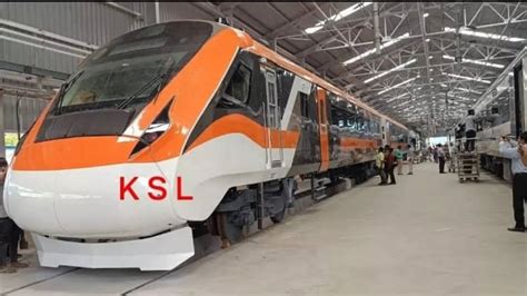 Vande Bharat Trains To Get New Colour After Makeover | Check Pic Inside