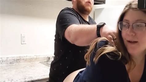 Une BBW Se Fait Baiser En Levrette Dans Un Appartement Vide XHamster