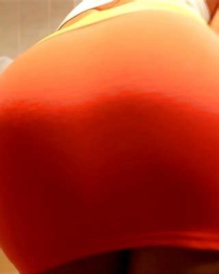 MINI SKIRT UPSKIRT THONG CANDID VOYEUR HIDDEN CAMERA SPY Porn Pictures XXX Photos Sex Images