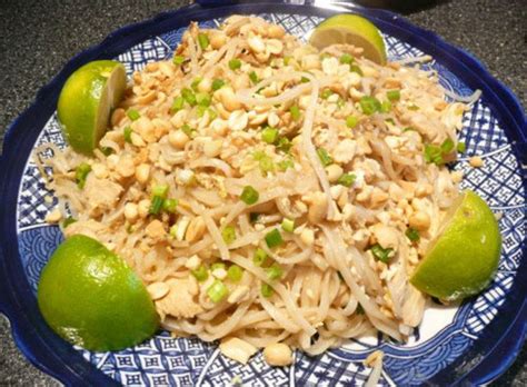 Easy Chicken Pad Thai Without Tamarind Includes Techniques To Help You Be Successful Yummy