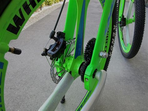 the chainless S1 bicycle gets its power from tungsten steel gears