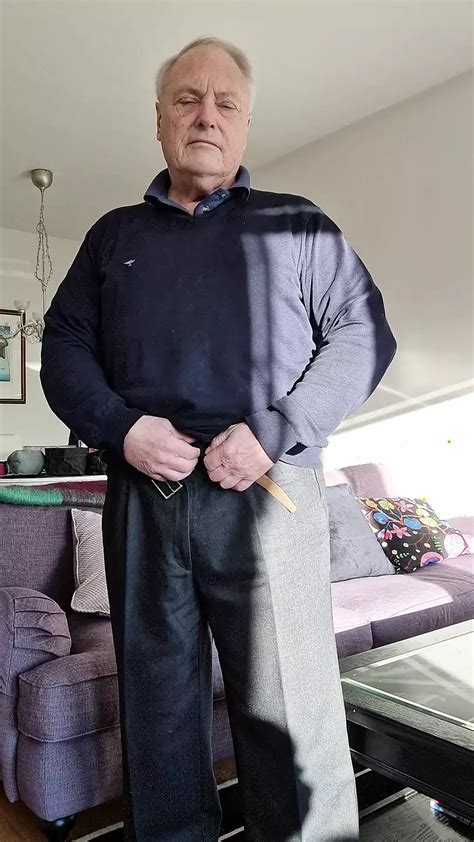 Old Shaved And Horny Gay Striptease Amateur Porn Feat ChrisBertilsson XHamster