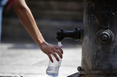 Roma Senz Acqua Corsa Contro Il Tempo