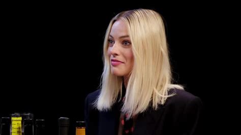 Watch Hot Ones S E Margot Robbie Pushes Her Limits While Eating Spicy Wings Free TV