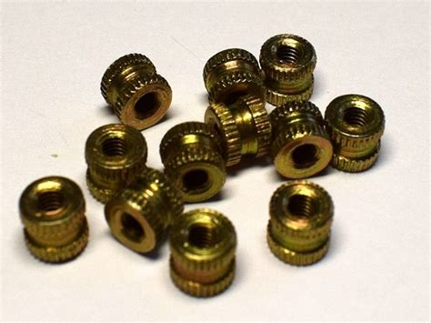 ВТУЛКИ РЕЗЬБОВЫЕ ЗАПРЕССОВЫВАЕМЫЕ ОСТ 4Г 0.822.008