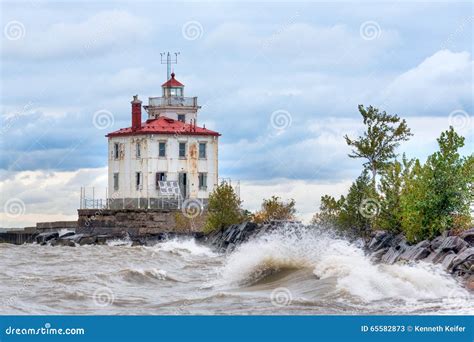 Fairport Harbor Lighthouse Stock Image Image Of River 65582873